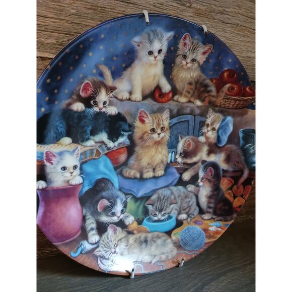 Cat Collector Plate Bradford Exchange Frisky Business - Picture 2 of 4